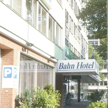 Bahn-Hotel Düsseldorf Exterior foto