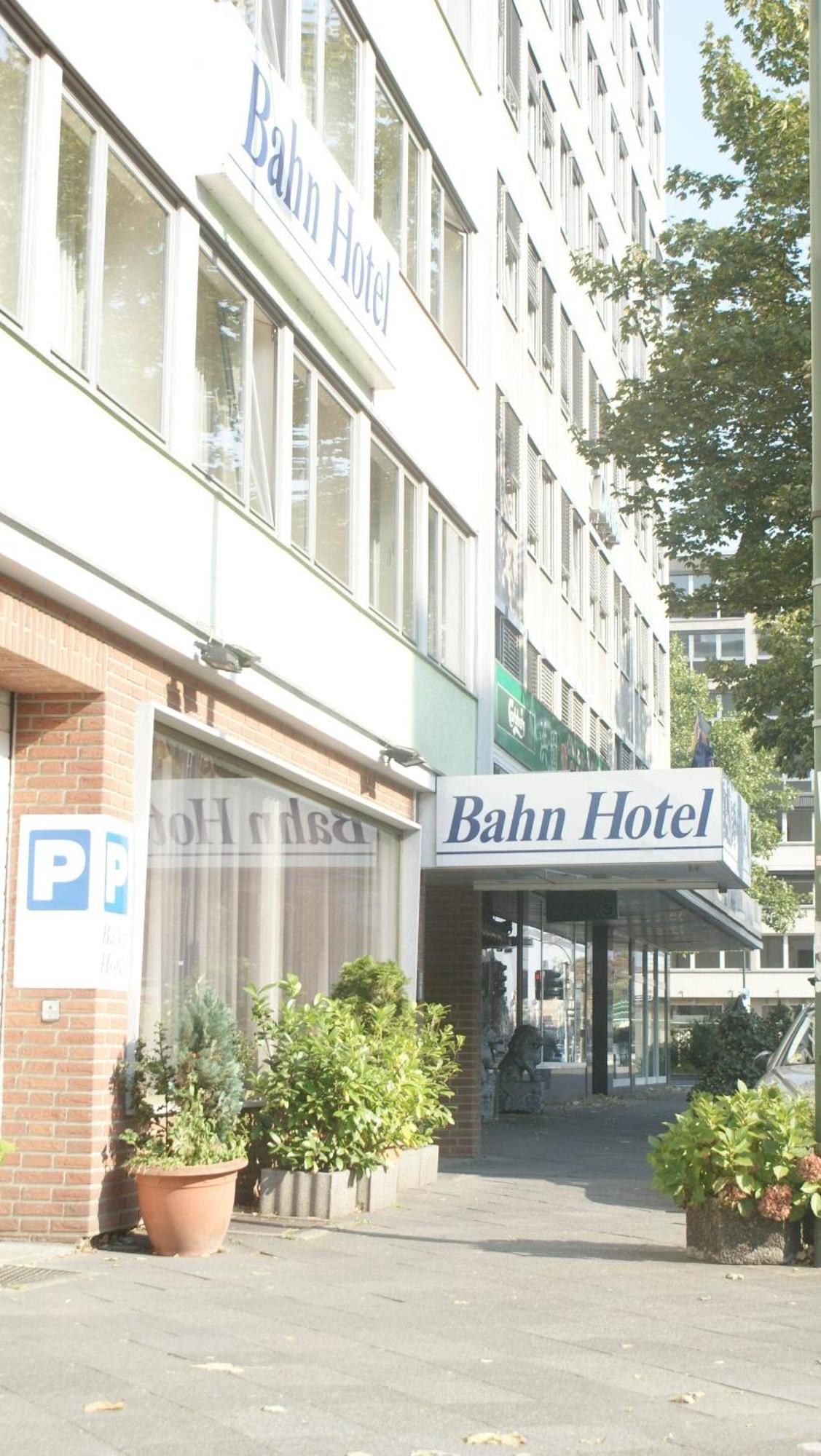 Bahn-Hotel Düsseldorf Exterior foto